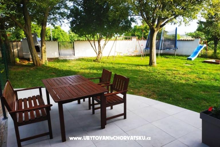 Apartmani Peroj 4**** – foto 9