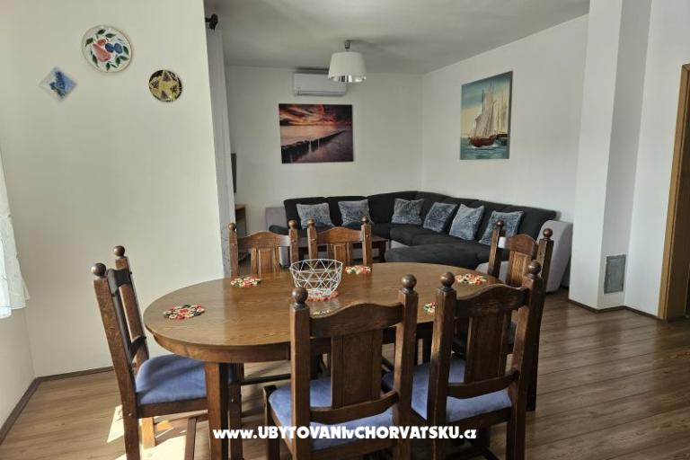 Apartmani Rudez - pool - jacuzzi  – foto 20
