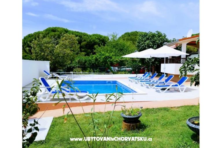 Apartmani Rudez - pool - jacuzzi  – foto 4