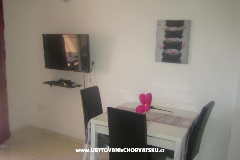 Apartmani Roje Sv. Filip i Jakov – foto 2