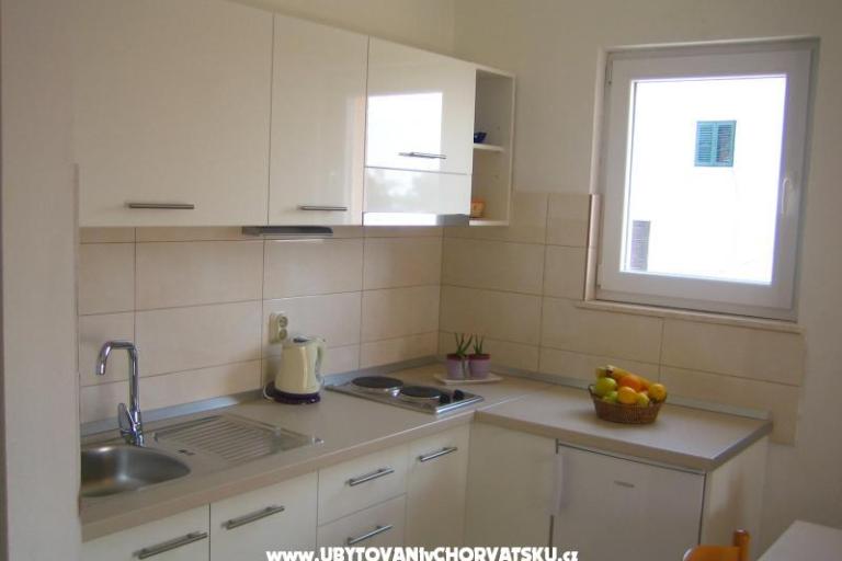 Apartmani Roje Sv. Filip i Jakov – foto 9