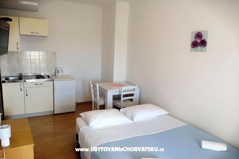 Dalmatinska kamena kuća – foto 12