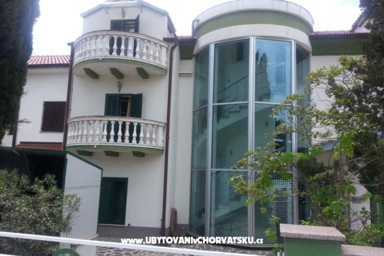 Vila Smirna 4*  sa bazenom  – foto 11