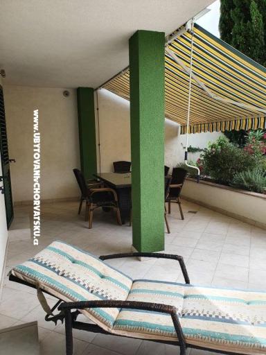 Vila Smirna 4*  sa bazenom  – foto 12