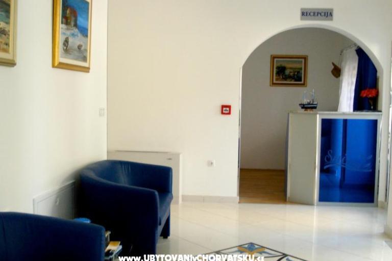 Vila Smirna 4*  sa bazenom  – foto 16