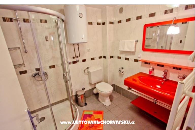 Vila Smirna 4*  sa bazenom  – foto 6