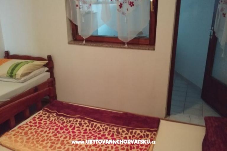 Apartmani &amp; rooms Brist – foto 14