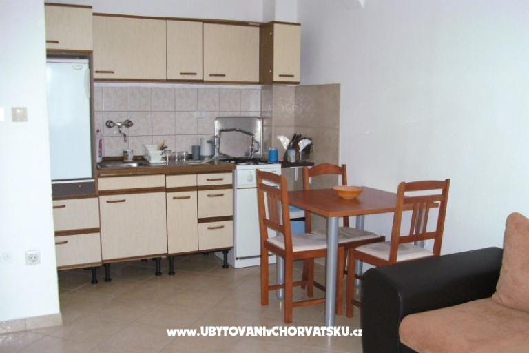 Apartmani &amp; rooms Brist – foto 4