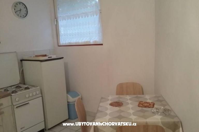 Apartmani &amp; rooms Brist – foto 9