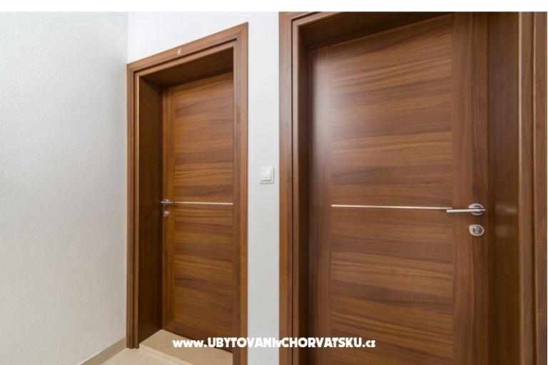 Color Apartmani Miošić – foto 10