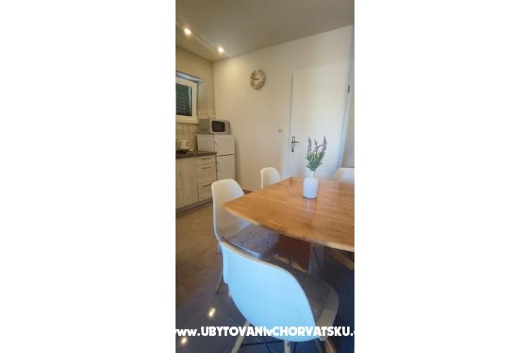 Apartmani Batoš – foto 6