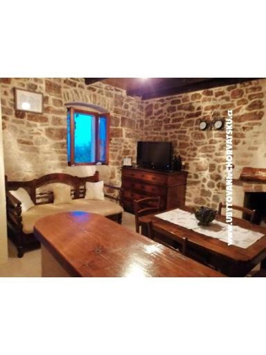 Kamena kuća za odmor Ostojić – foto 2