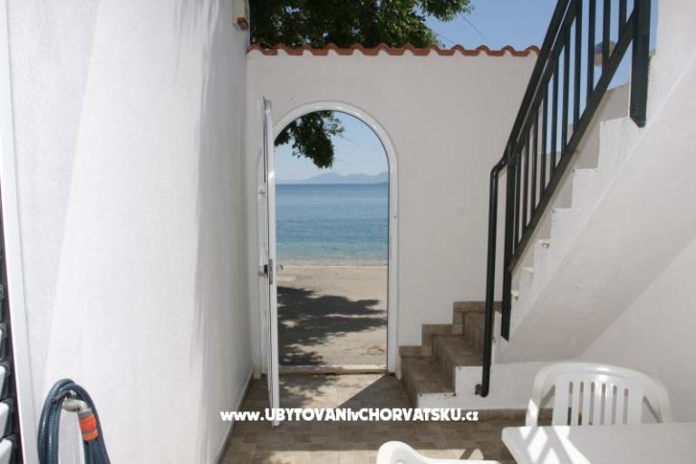Apartman ETTA (house na plaži) – foto 12