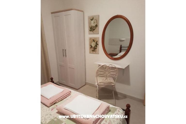 Apartmani BY THE BEACH-Meri – foto 2