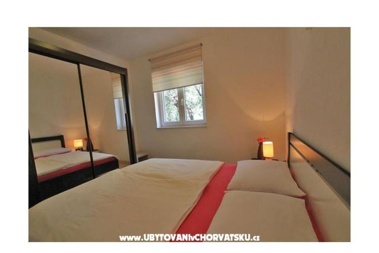 Beachfront Apartmani Baricevic wit – foto 10
