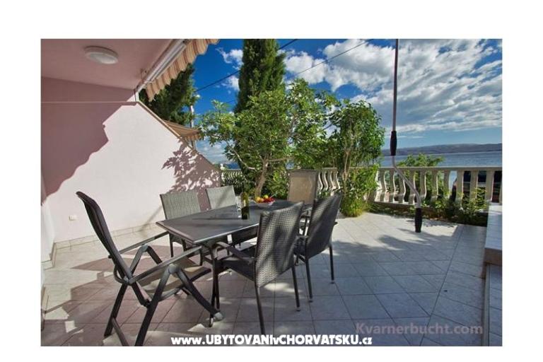 Beachfront Apartmani Baricevic wit – foto 12