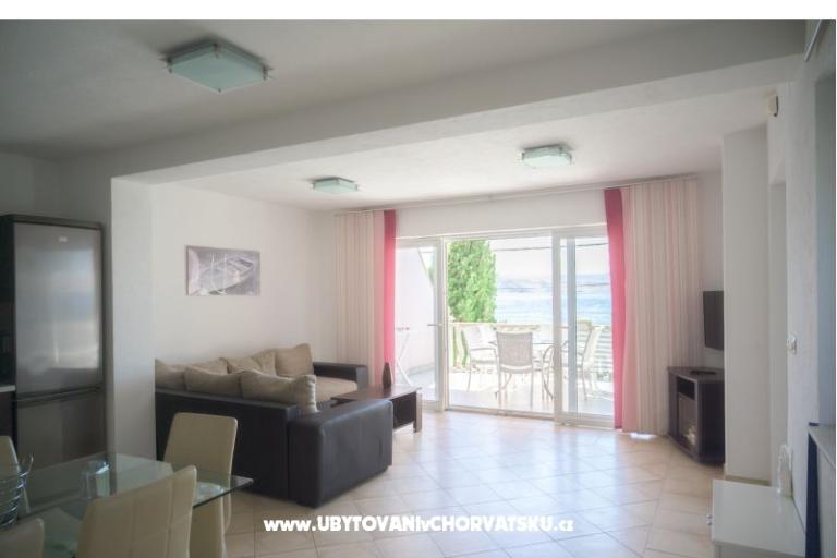 Beachfront Apartmani Baricevic wit – foto 4