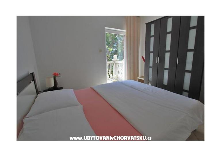 Beachfront Apartmani Baricevic wit – foto 6