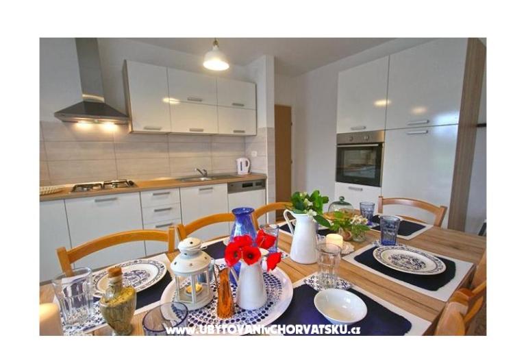 Beachfront Apartmani Christian – foto 6