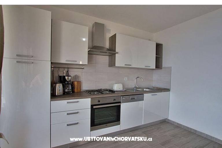 Beachfront Apartmani Amaris – foto 13