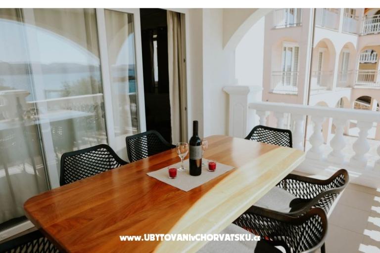 Beachfront Apartmani Amaris – foto 17