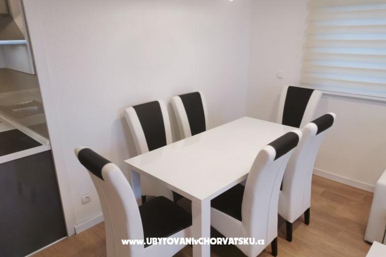 Beachfront Kuća Robert sa bazenom – foto 13