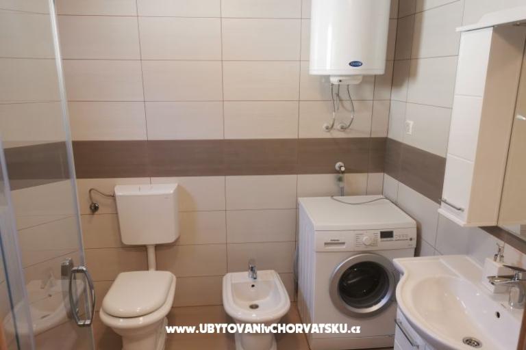 Beachfront Kuća Robert sa bazenom – foto 6