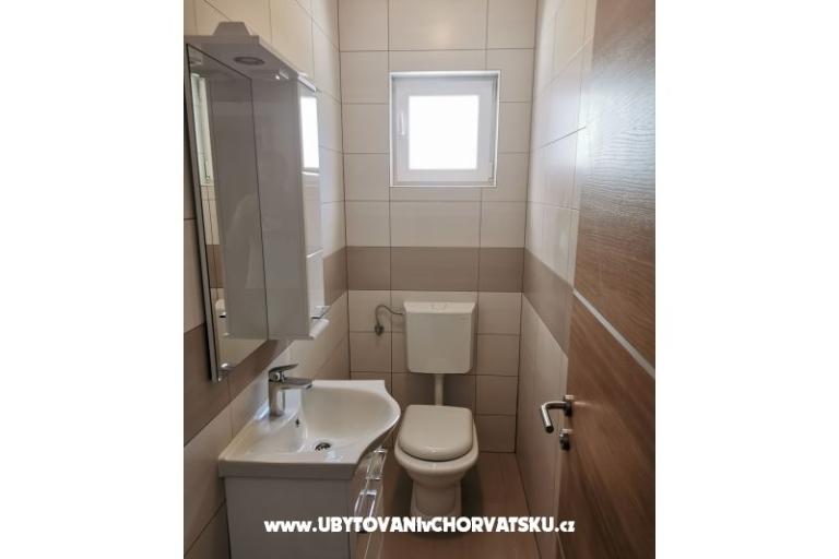 Beachfront Kuća Robert sa bazenom – foto 7