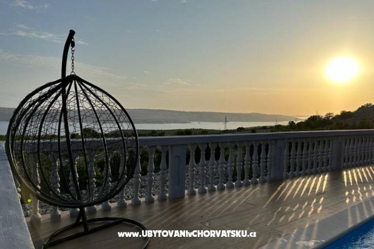 Villa Robert 2 sa bazenom Cesarica – foto 9