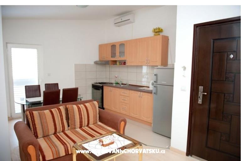 Apartmani Brnas – foto 13