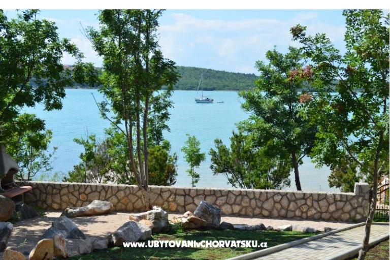 Villa Klimno direct na plaži – foto 16