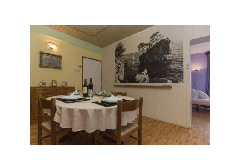 Apartman Ecija – foto 9