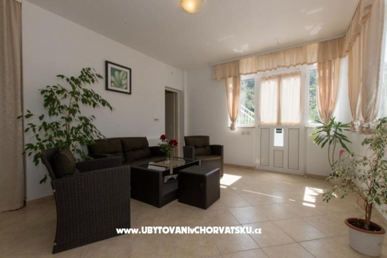 Downtown Apartmani + Free Parking – foto 4