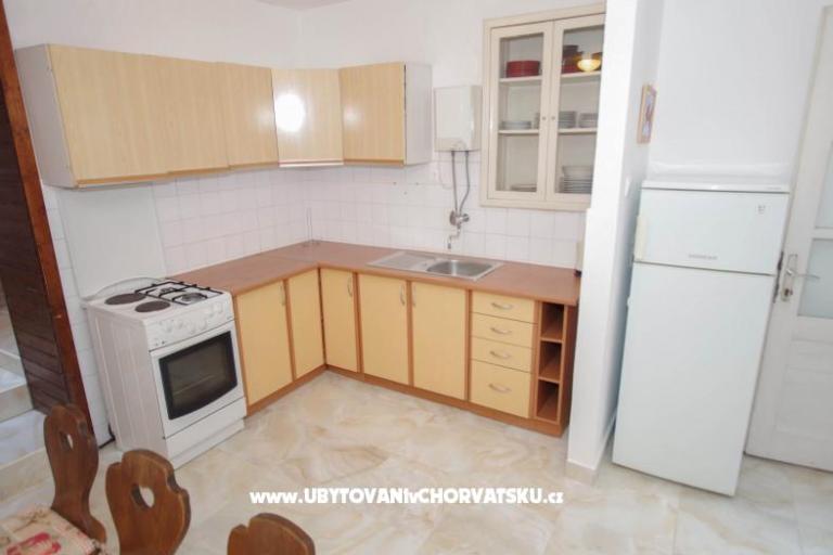 Downtown Apartmani + Free Parking – foto 5
