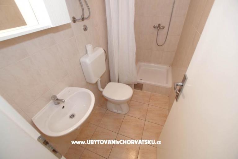 Downtown Apartmani + Free Parking – foto 8