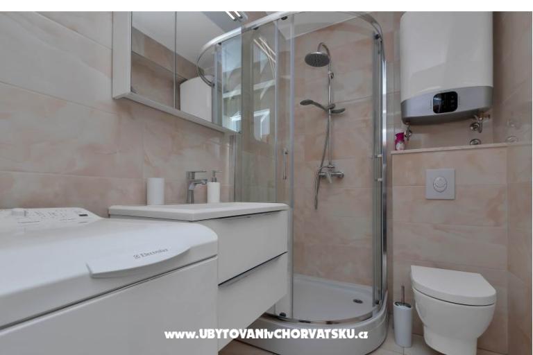 Ivan Sea View Apartman – foto 19