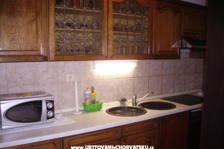 Apartmani Jelaska – foto 11
