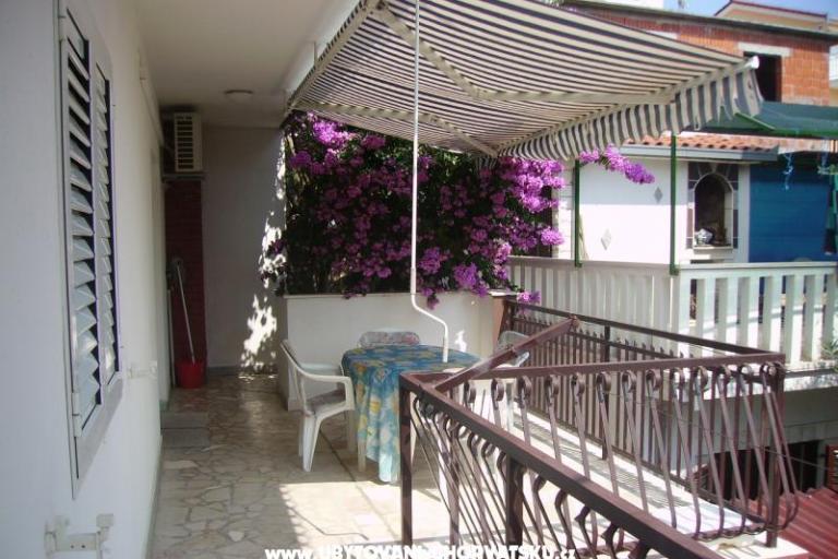 Apartmani Jelaska – foto 14