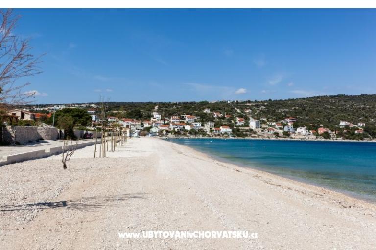 BayBeach Apartmani Sevid – foto 11