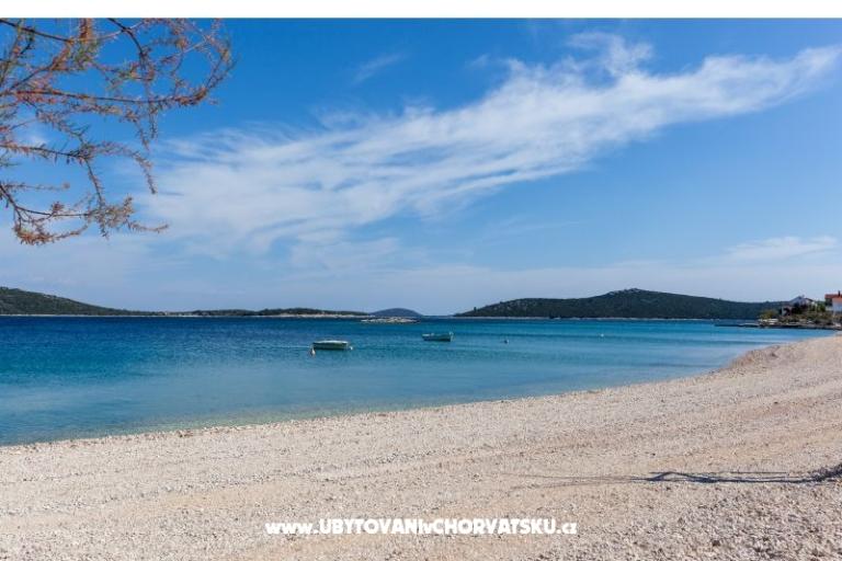 BayBeach Apartmani Sevid – foto 12