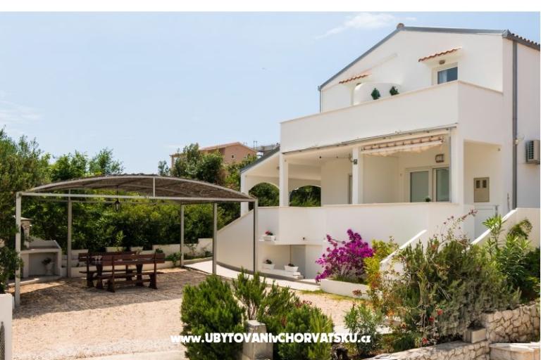 BayBeach Apartmani Sevid – foto 3