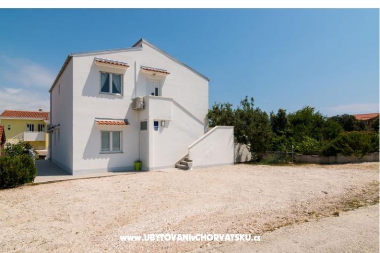 BayBeach Apartmani Sevid – foto 8