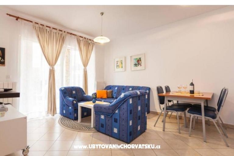 Apartman Oliva D1 sa bazenom – foto 12