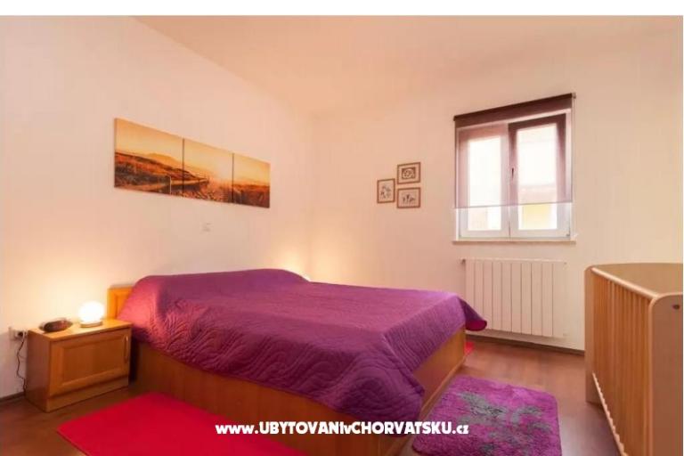 Apartman Oliva D1 sa bazenom – foto 13