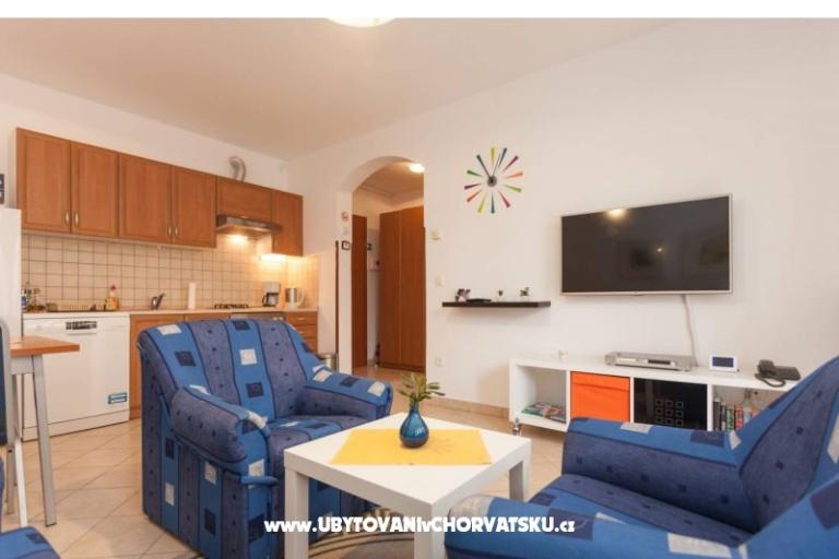 Apartman Oliva D1 sa bazenom – foto 8