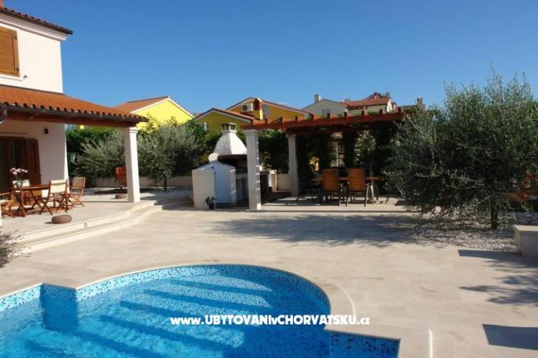 Apartmani sa bazenom Volme – foto 3