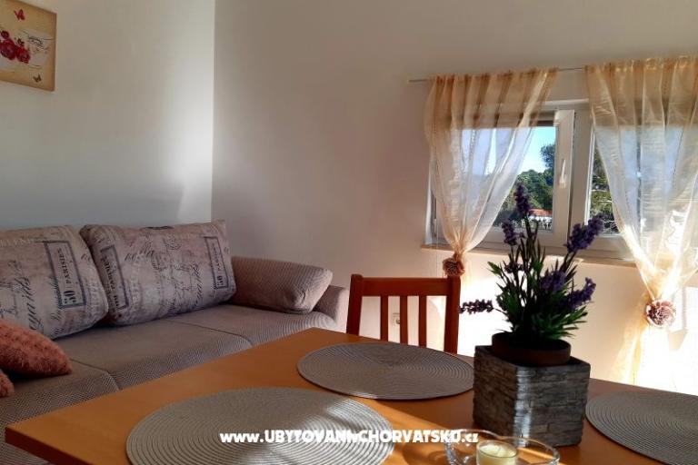 Apartmani AS sa bazenom – foto 13