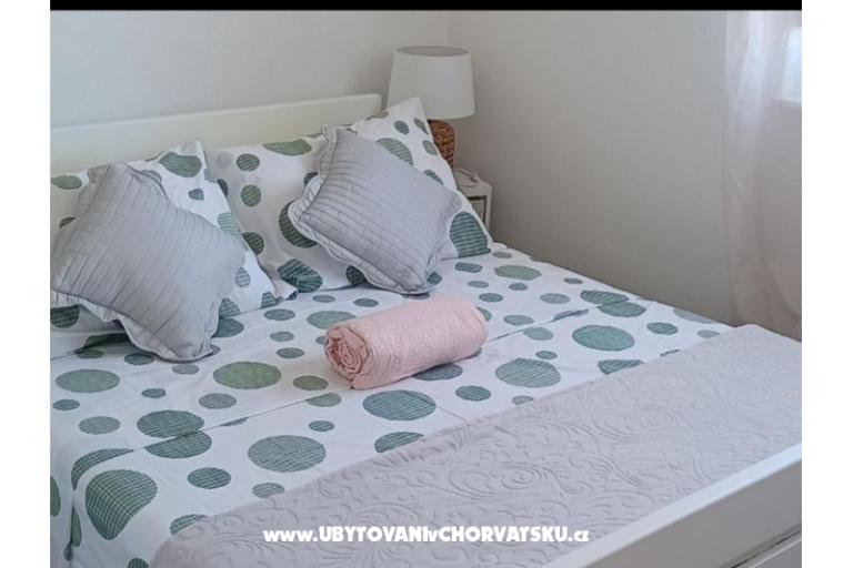 Apartmani AS sa bazenom – foto 18
