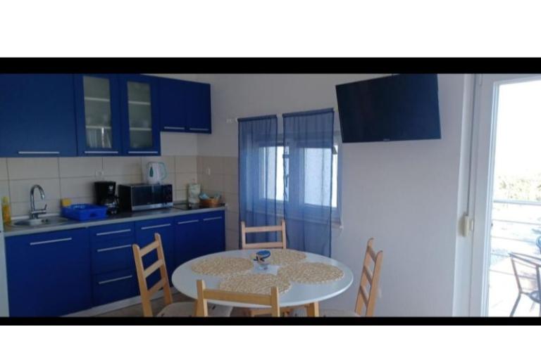 Apartmani AS sa bazenom – foto 30