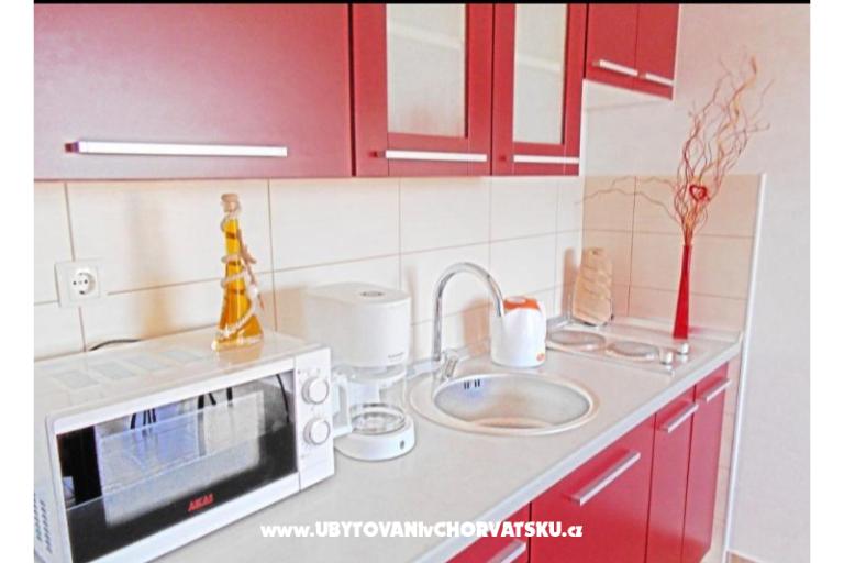 Apartmani AS sa bazenom – foto 39